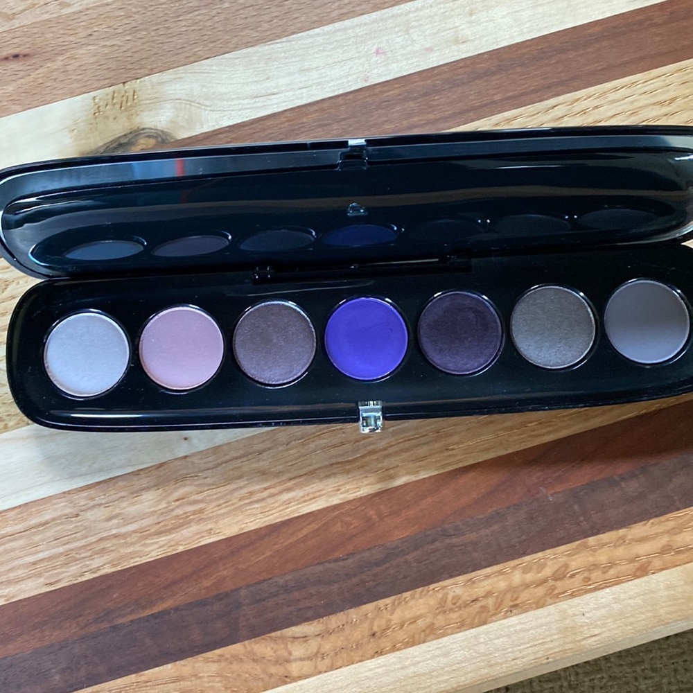 Marc Jacobs New eyeshadow palette 730 Frivoluxe
